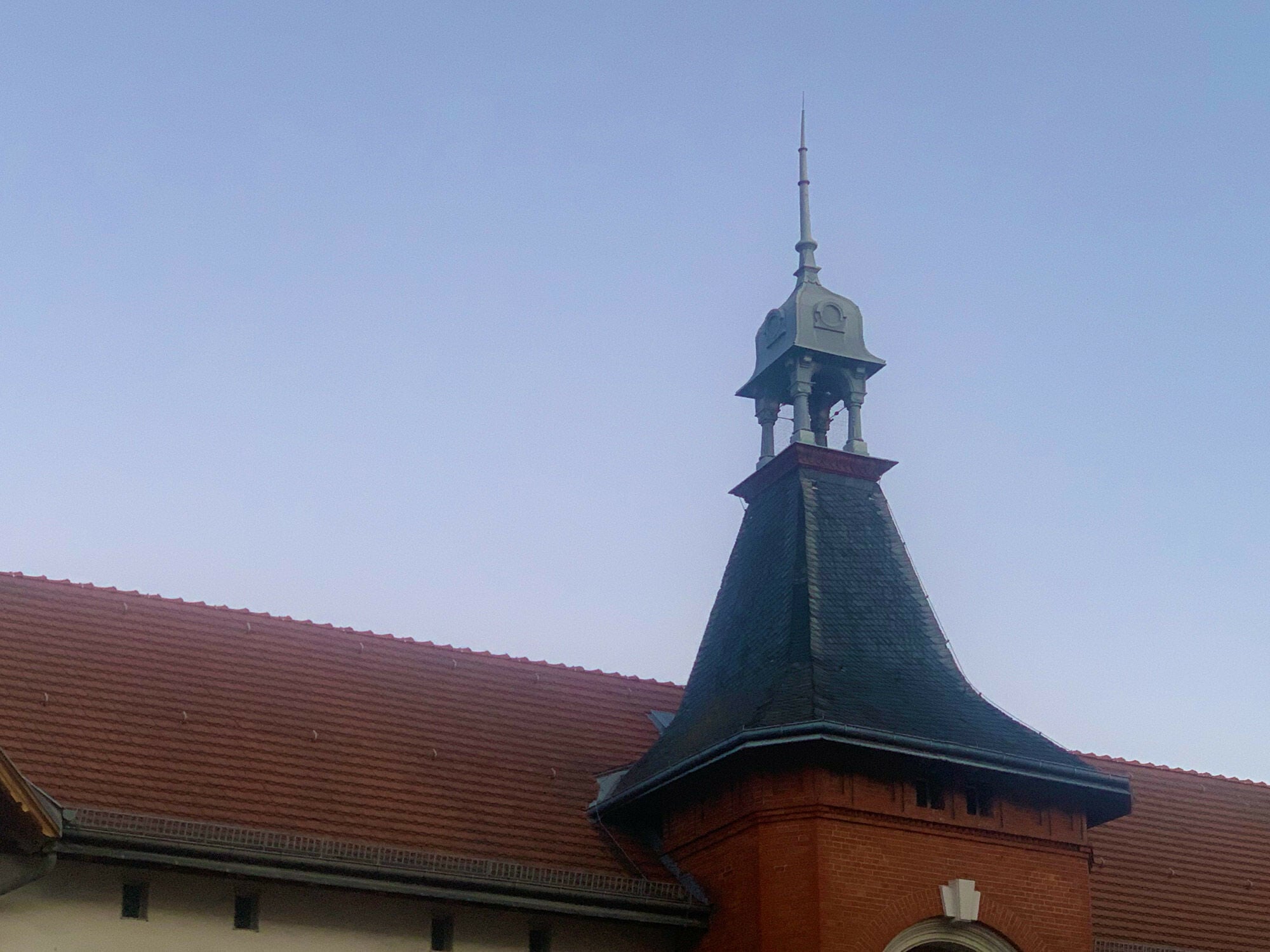 Seit der Renaissance und besonders im Historismus veränderte sich ihre Funktion. Sie wurden dekorativer, symbolischer und repräsentativer.