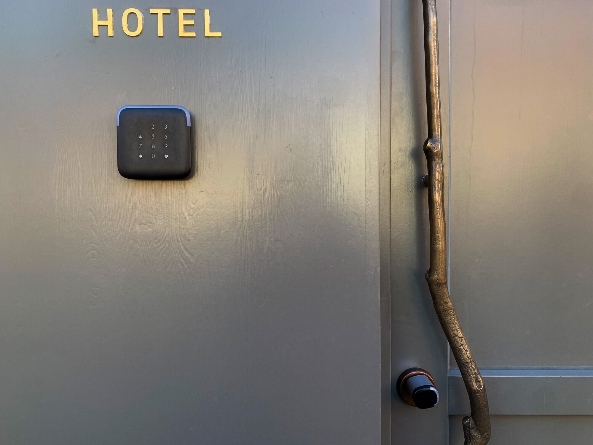 Größter Vorteil der Keypads gegenüber herkömmlichen Schließanlagen ist der schlüssellose Zugang.