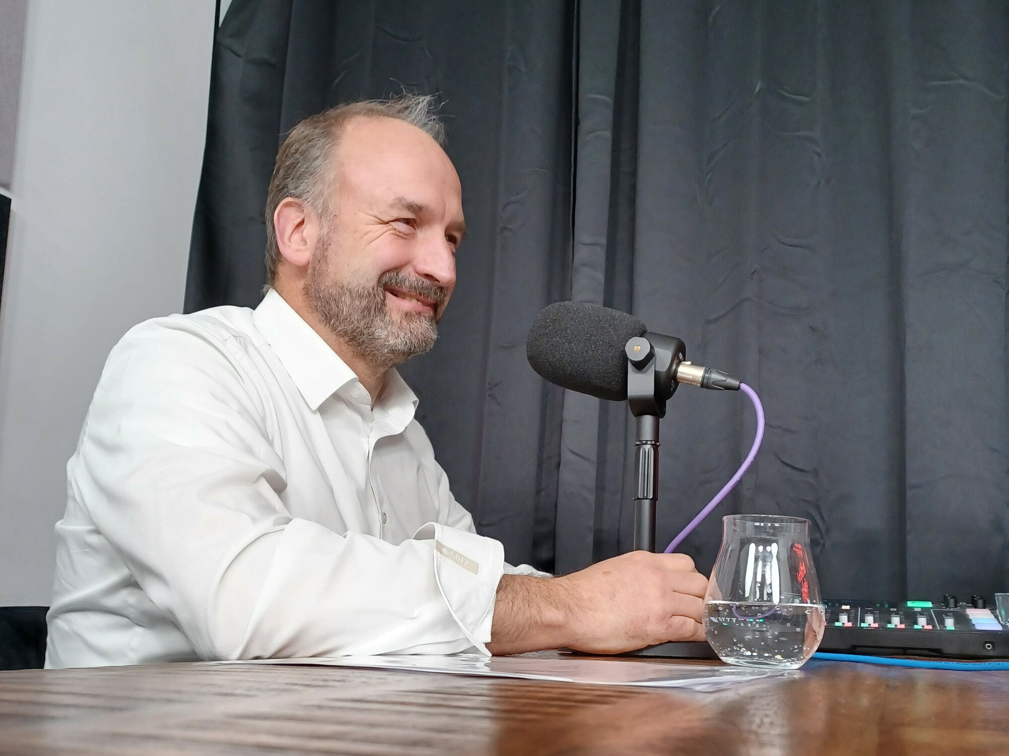 Der MHZ-Architektenberater und Outdoor-Bereichsleiter Markus Ehrlich war zu Gast im Podcast „Der Höfliche und der [Bau]stein“ .