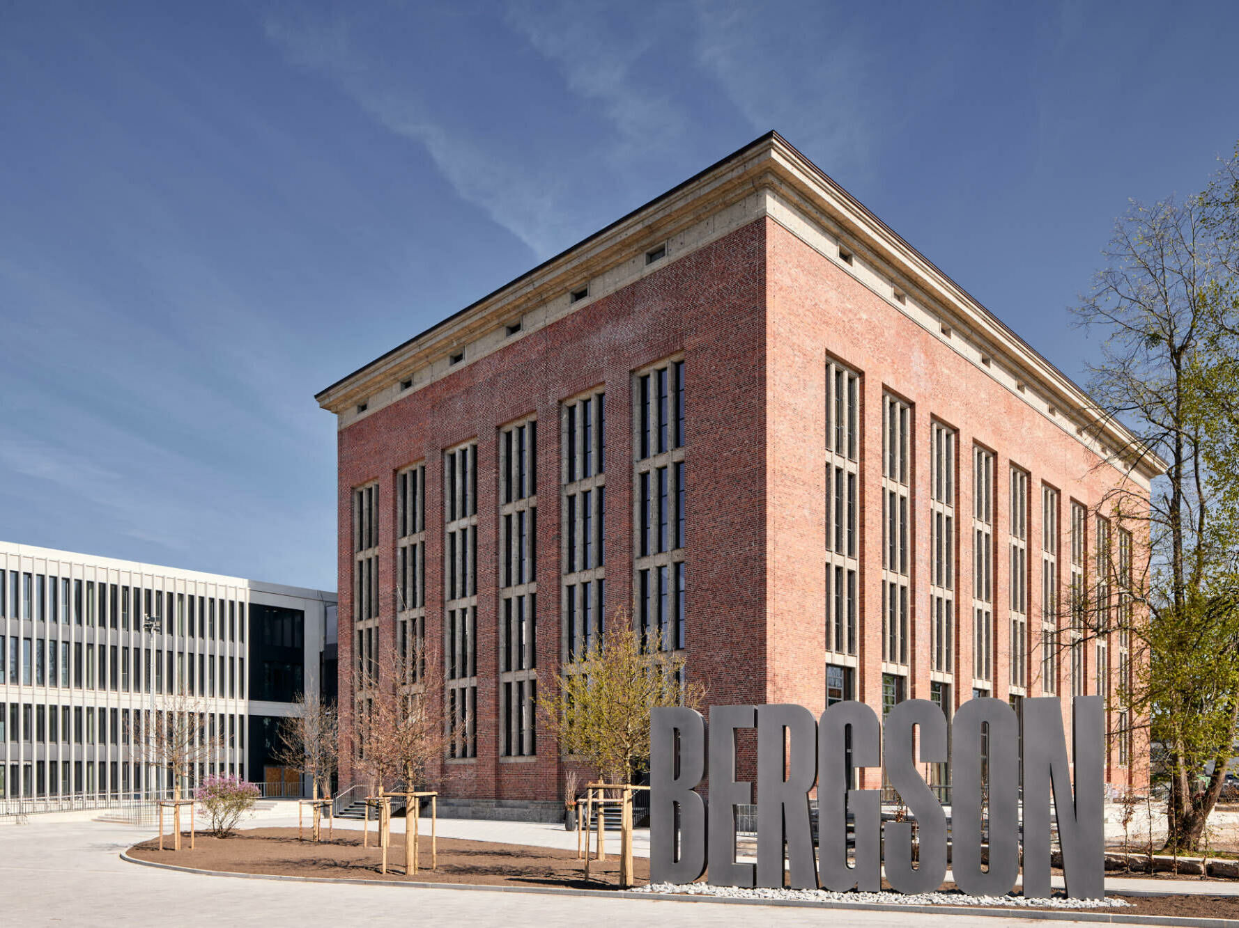 Mit dem Umbau des ehemaligen Aubinger Heizkraftwerks zum Bergson Kunstkraftwerk realisierten Stenger2 Architekten und Partner ein ambitioniertes Projekt des Weiterbauens im Bestand.