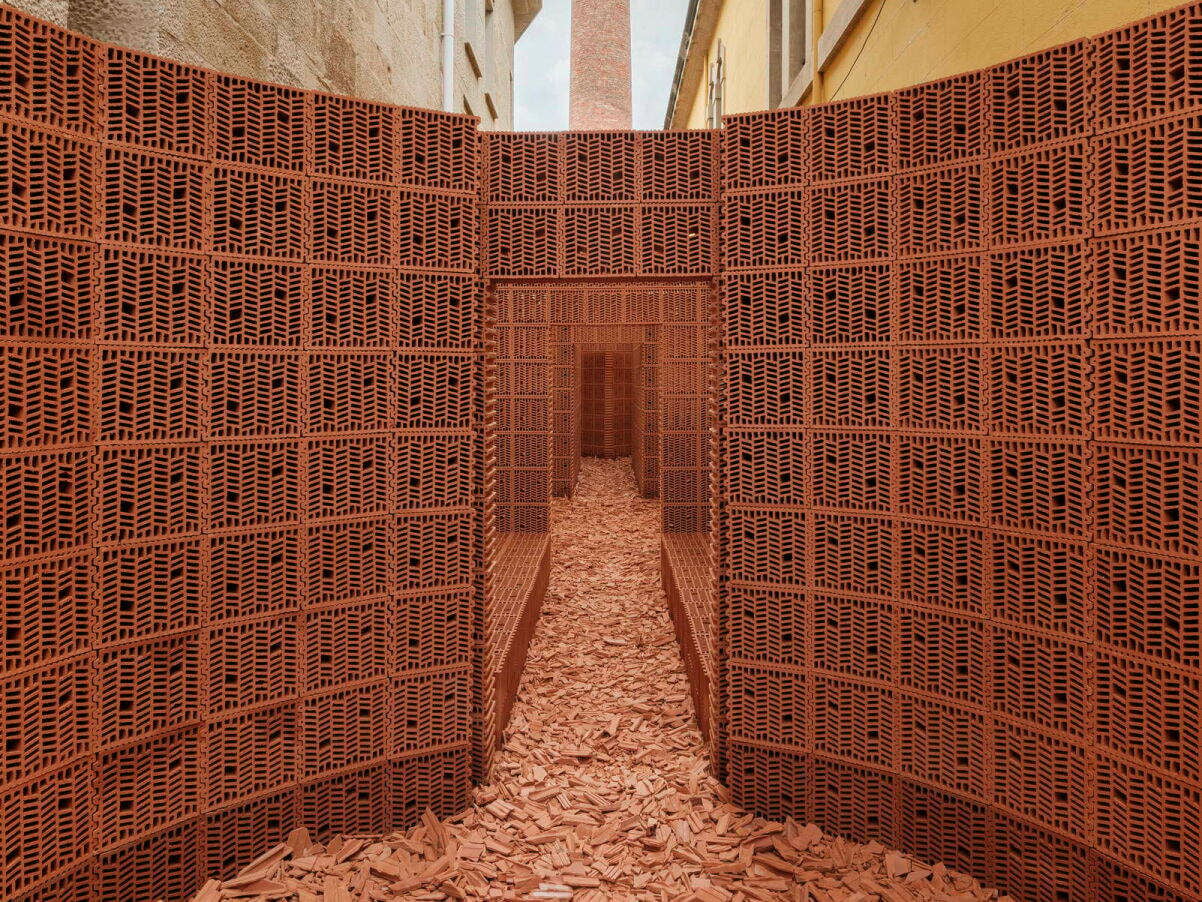 Die Nominierungen und preisgekrönte Gebäude des Brick Awards werden in einem Architekturbuch präsentiert.