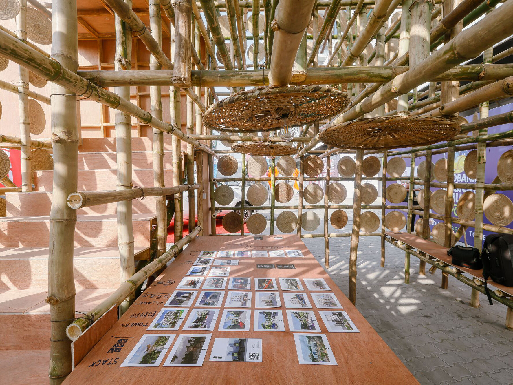 Der Ausstellungspavillon namens „Site Office“ wurde anlässlich der ersten Ausgabe einer Baumesse in Lagos konzipiert.