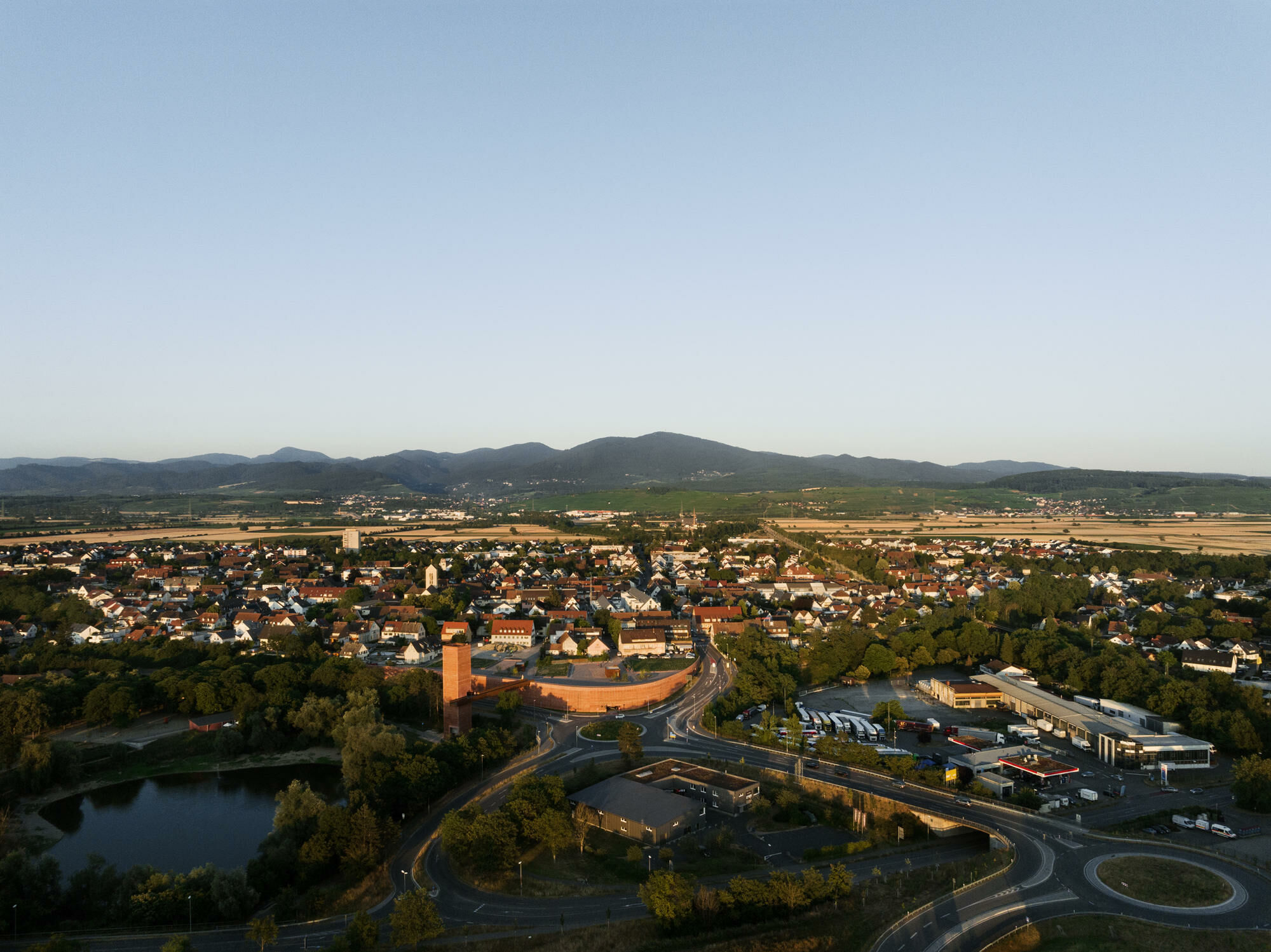 12.000 Menschen leben in Neuenburg am Rhein, direkt an der französischen Grenze.