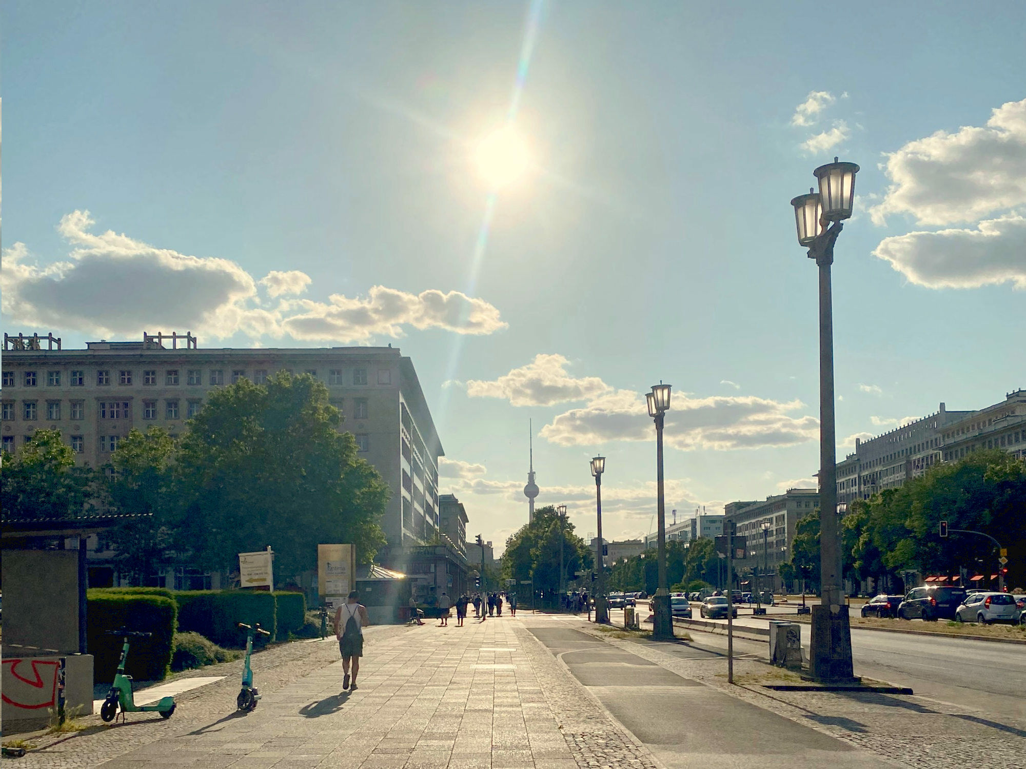 Als dichtbesiedelte Stadt wird Berlin im Sommer sehr stark von Hitzewellen betroffen.