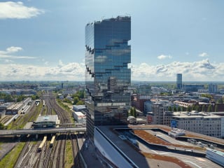 Das Edge East Side Berlin ist mit 140 m Höhe derzeit das höchste Hochhaus der Hauptstadt