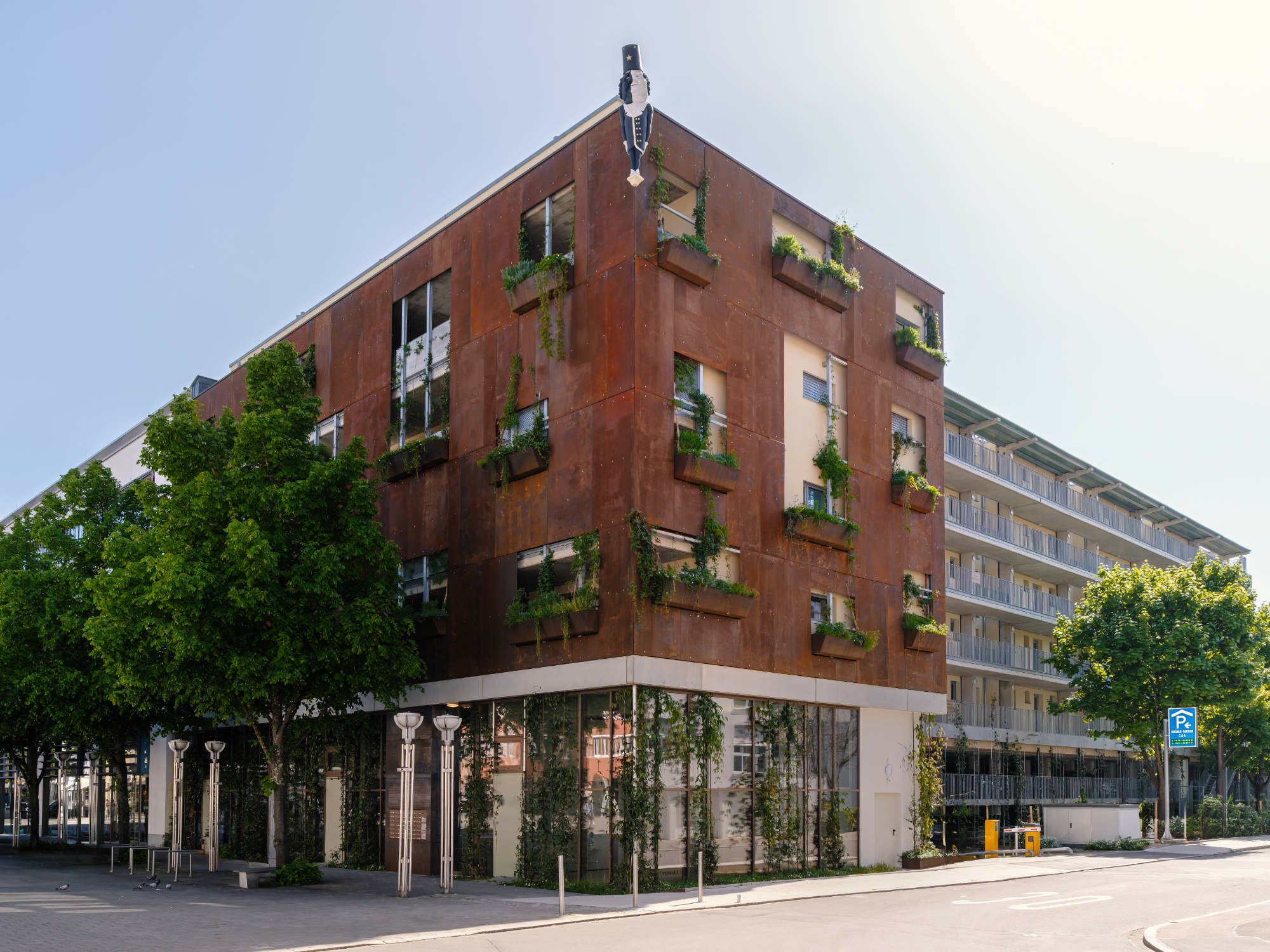Insgesamt 55 Wohnungen auf bis zu fünf Geschossen wurden 2024 im Projekt %22Grüner Wohnen%22 vom Architekturbüro Kupprion fertiggestellt.