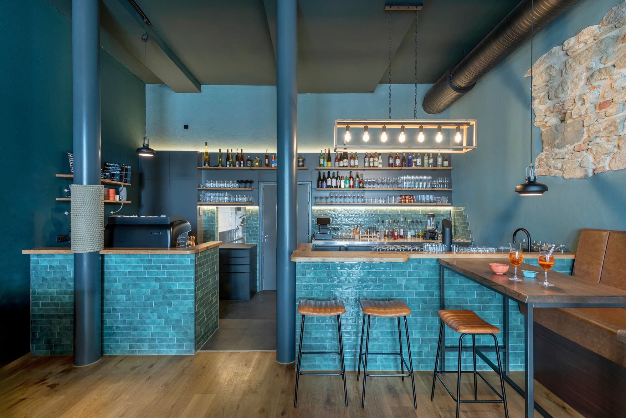 Die neue Bar im Erdgeschoss