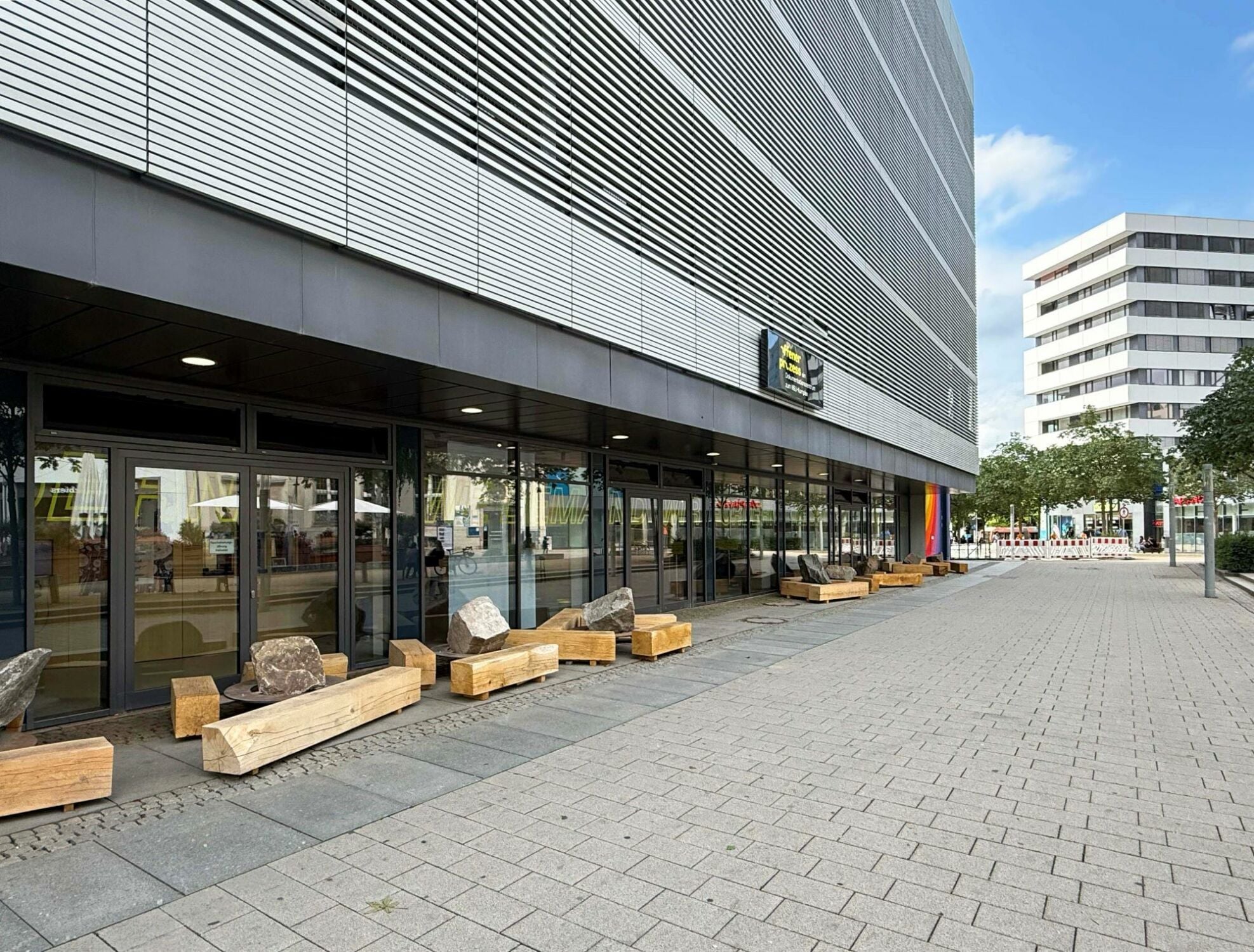 Das NSU-Dokumentationszentrum am historischen Johannisplatz ist das erste seiner Art in Deutschland und ein wichtiger Baustein für die kritische Auseinandersetzung mit dem NSU-Komplex.