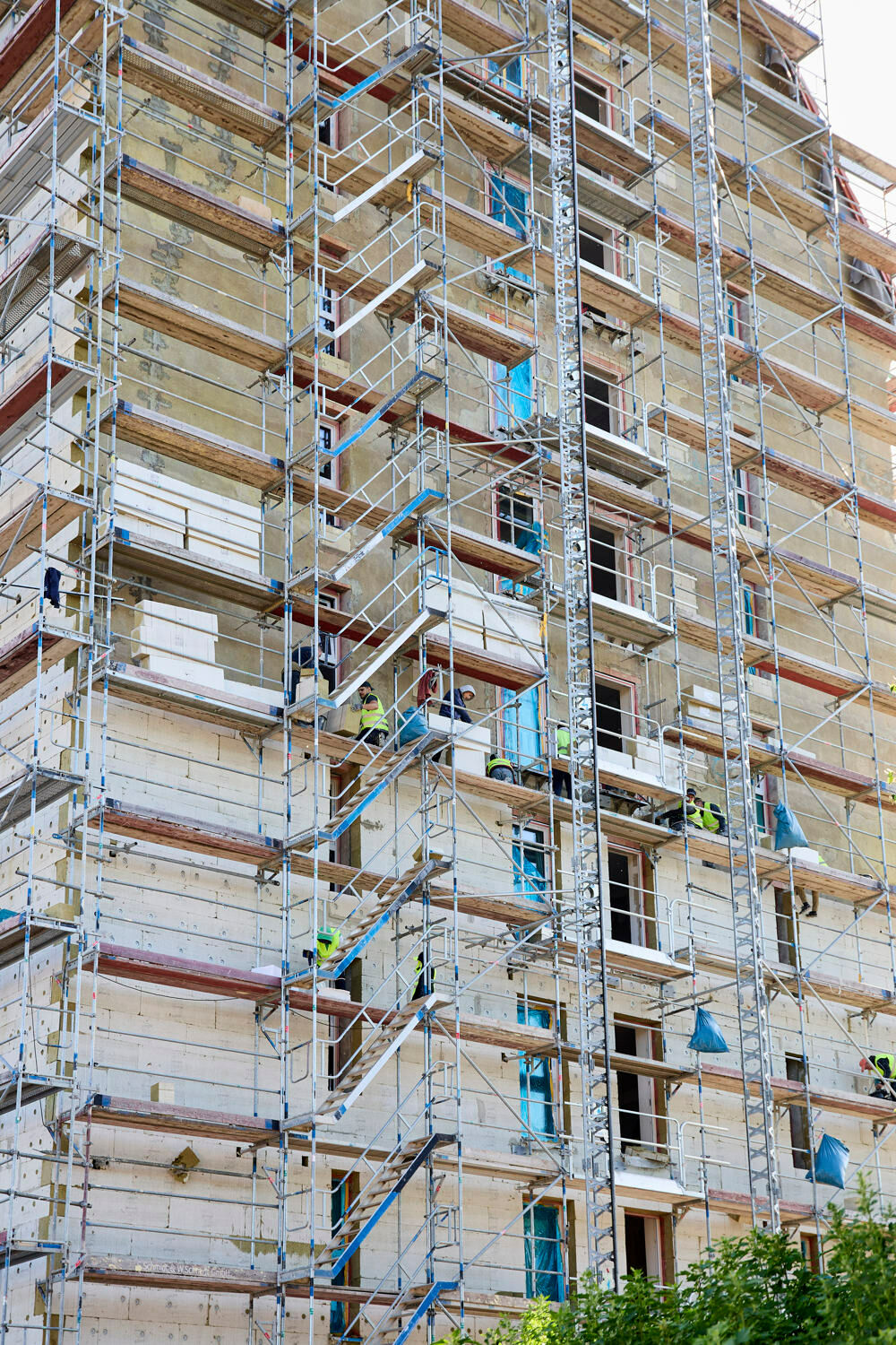 Beim Speichergebäude A kam ein WDVS mit Putzträgerplatten vom Typ Coverrock X-2 des Herstellers Rockwool zum Einsatz.