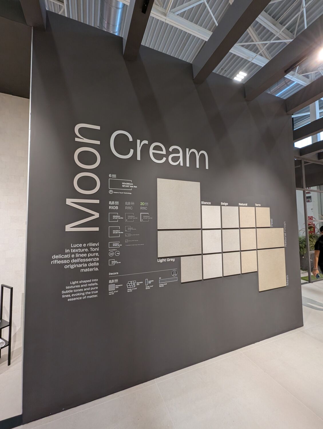 Neueste Modefarbe Cream: Wie bei dieser neuen Kollektion der zur Italcer-Gruppe gehörenden La Fabbrica Ava prägten cremefarbene Beigetöne allerorten das Messebild.