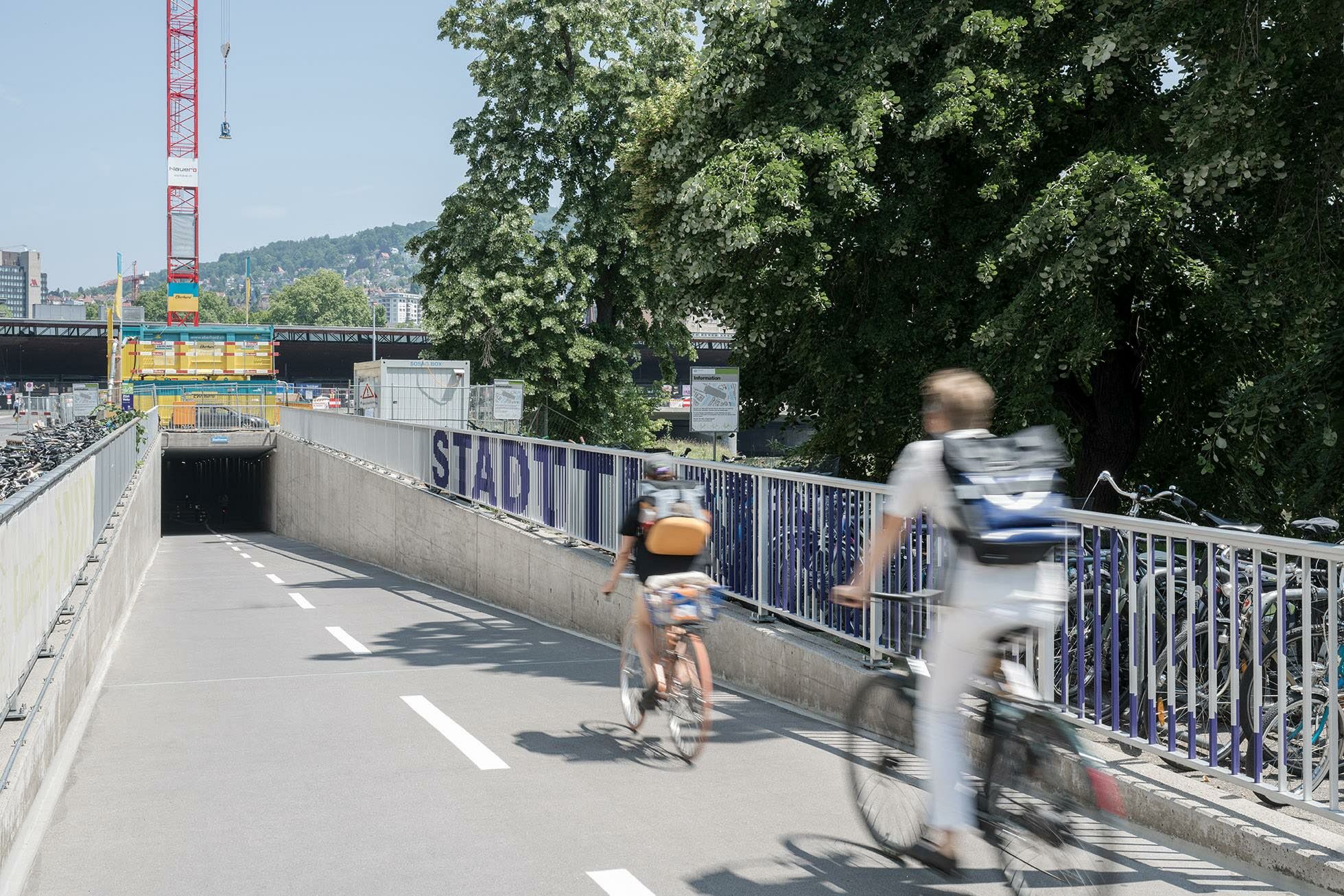 Die Tunneleinfahrt an der Kasernenstraße, südlich des Hauptbahnhofs.