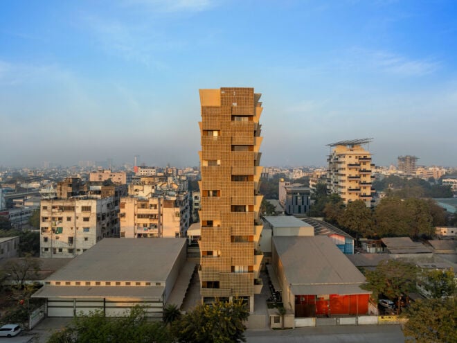 Im Herzen Indiens, in der Metropole Nagpur, steht das von Sanjay Puri Architects entworfene Wohnhochhaus Cielo.