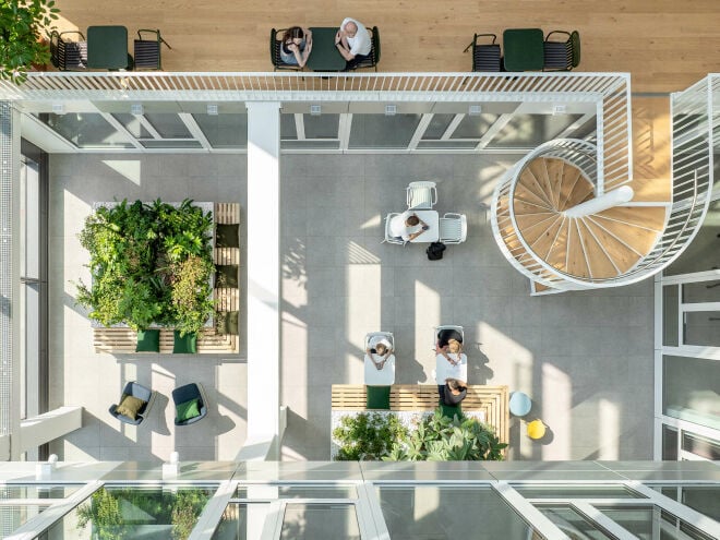 Das Entwurfs- und Planungsteam von Behnisch Architekturbüro plante in der östlichen HafenCity ein Bürogebäude mit flexiblen Grundrissen.