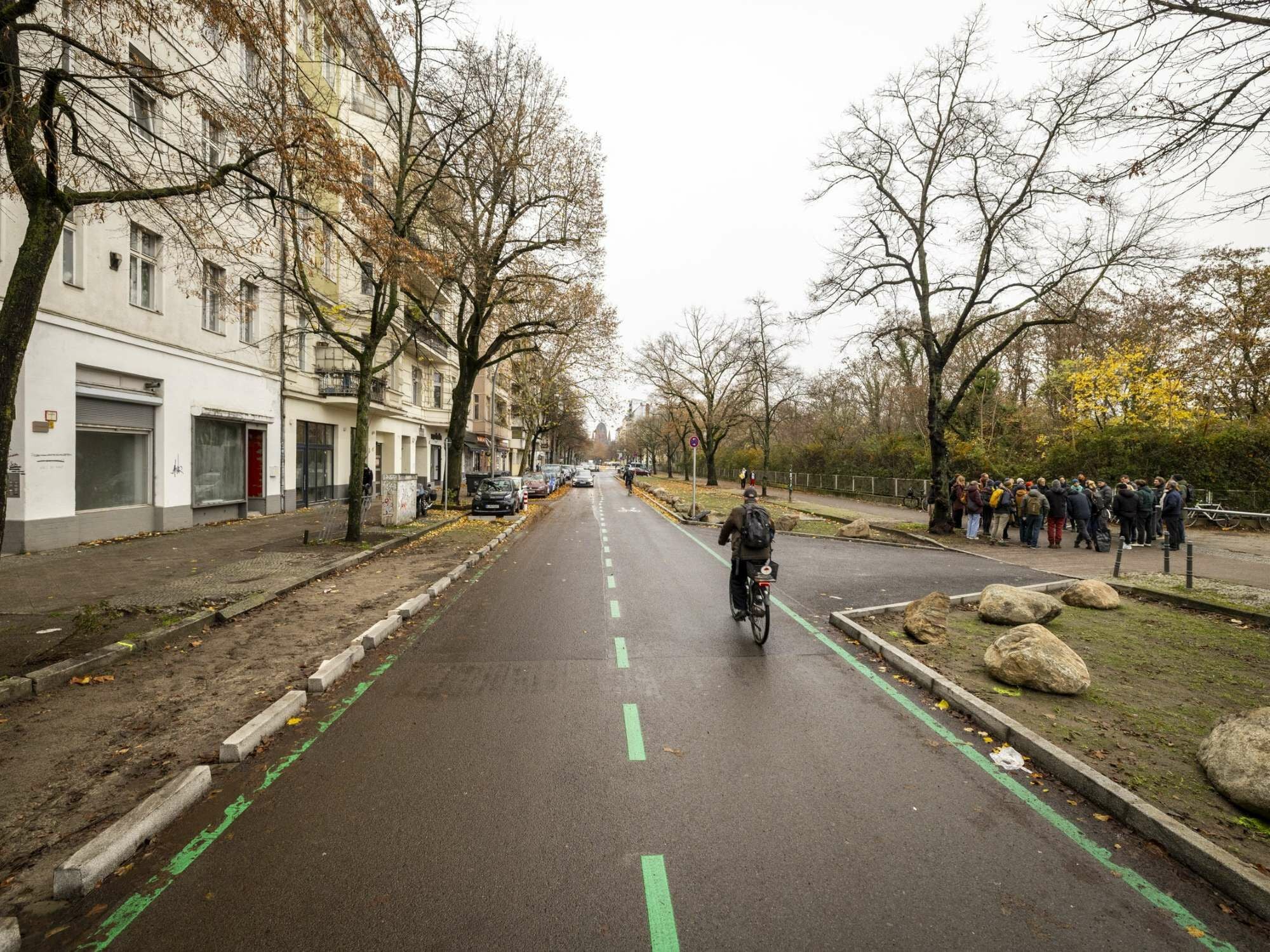 Zwischen Baerwaldstraße und Blücherstraße 33 erstreckt sich der umgestaltete Abschnitt über etwa 420 Meter.