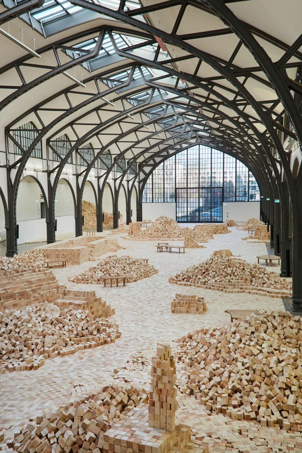 Lina Lapelyte. We Make Years Out of Hours, Ausstellungsansicht Hamburger Bahnhof – Nationalgalerie der Gegenwart, Berlin, 2026