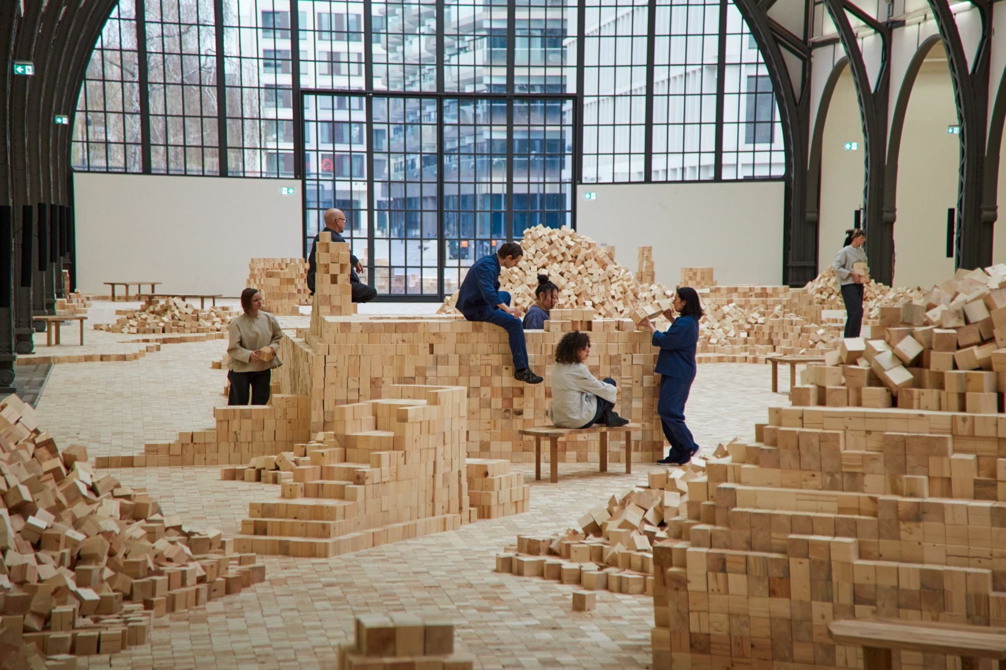 Lina Lapelyte. We Make Years Out of Hours, Ausstellungsansicht Hamburger Bahnhof – Nationalgalerie der Gegenwart, Berlin, 2026