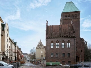 Das Baujournal der Stiftung Stadtmuseum Berlin begleitet die Sanierung und den Umbau von Märkischem Museum und Marinehaus am Köllnischen Park mit Reportagen, Fotostrecken und Hintergrundinformationen.