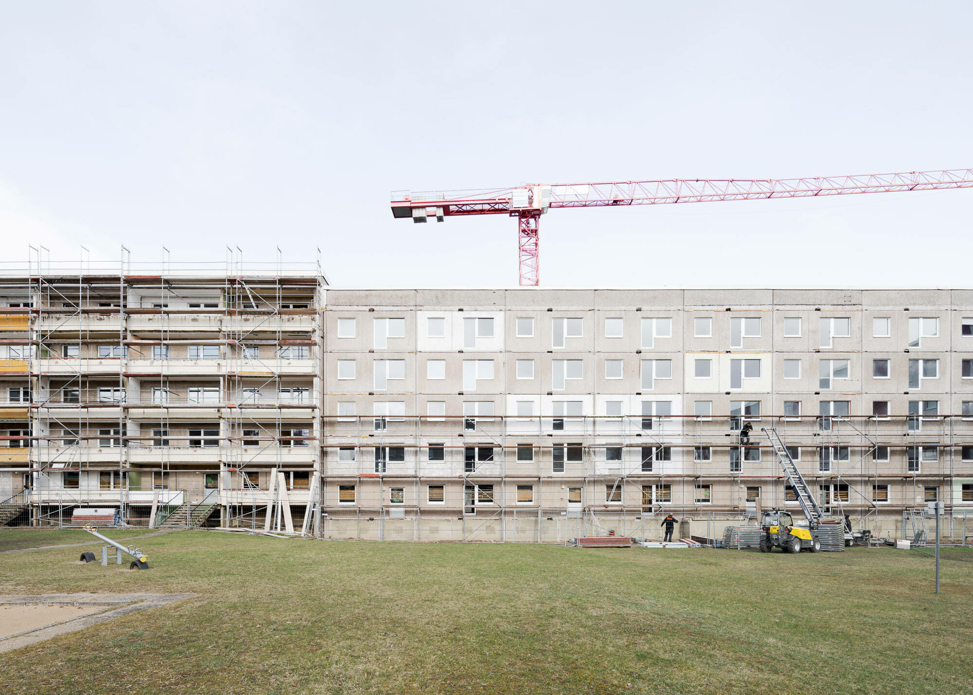 Es handelt sich um ein Gebäude vom Typ WBS 70.