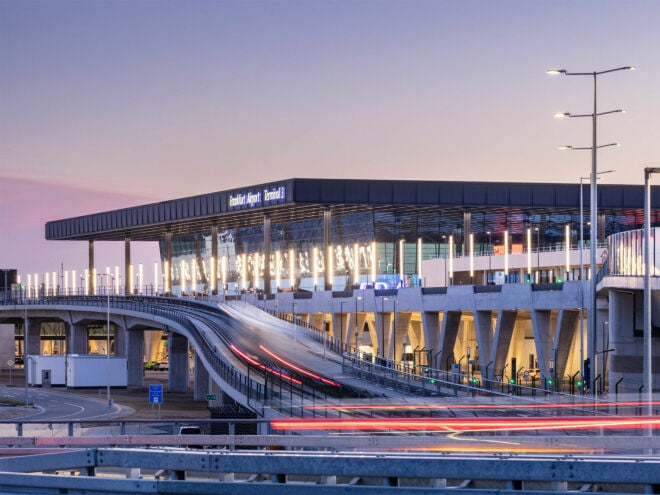 Das neueröffnete Terminal 3 von Mäckler Architekten am Frankfurter Flughafen ist künftig Anlaufstelle für sämtliche internationale Airlines.