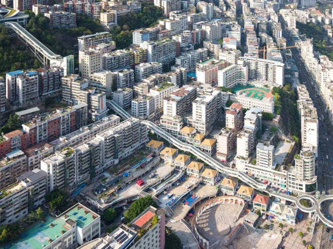 In Wushan, China, wurde 2026 die bis dato längste Outdoor-Fahrtreppenanlage gebaut. Sie ist über 900 Metern lang.