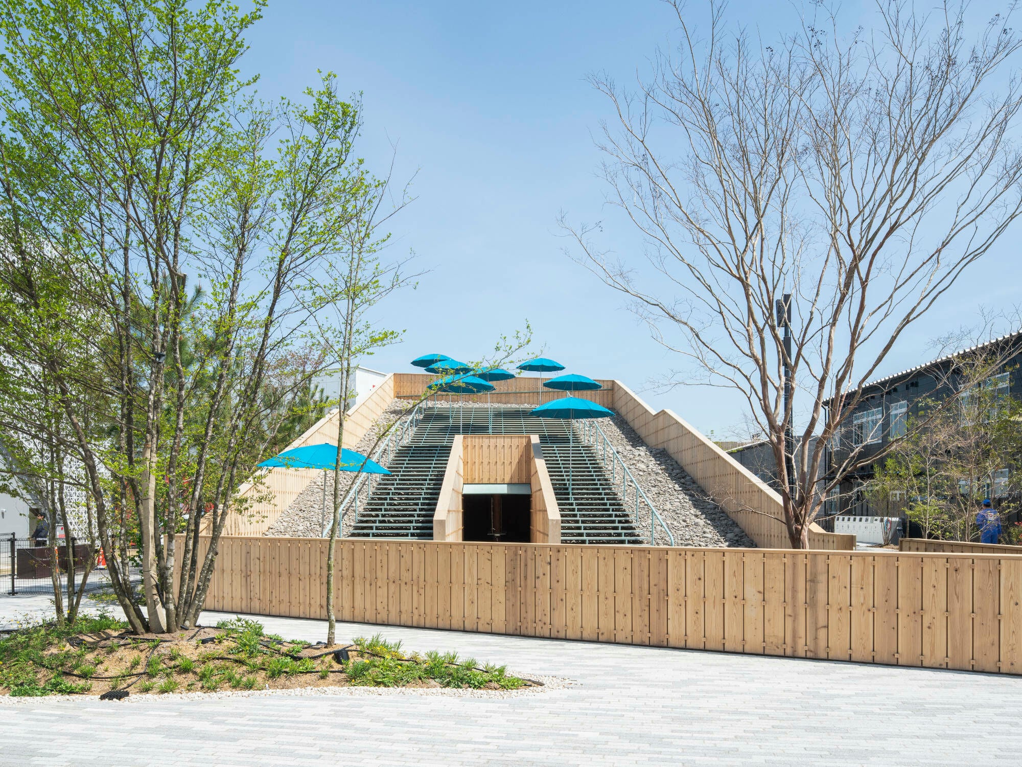 Das Planungsbüro Kuma & Elsa entwarf für die Expo 2025 in Osaka den Pavillon „One Water“ –  eine öffentliche Sanitäranlage.