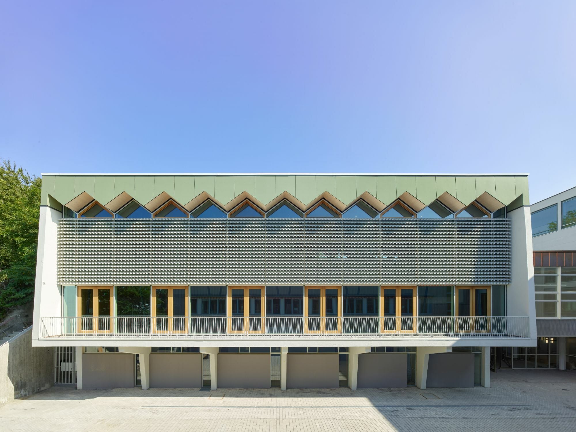 Die ehemalige Turnhalle beherbergt heute einen Konzertsaal.