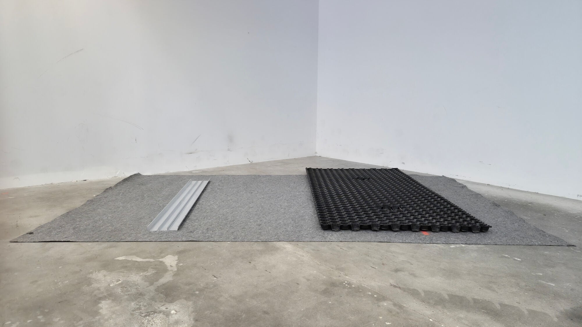 Schrittweise Aufbau der Unterkonstruktion BauderSOLAR G EASY