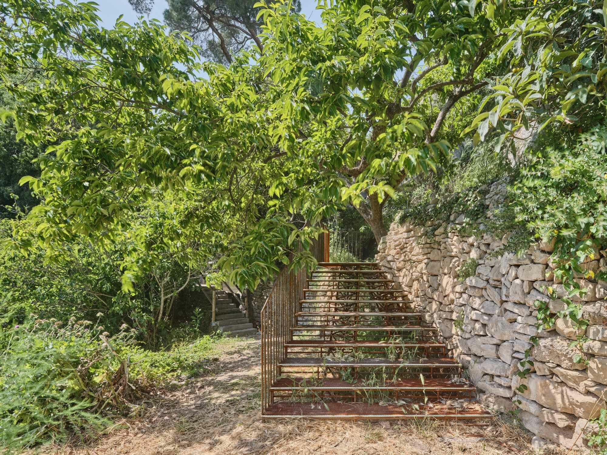 Die Treppe verbindet die Altstadt von Manresa mit dem felsigen Ortsteil Les Escodines.
