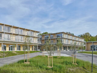 Beim Neubau des Gymnasiums in Herrsching setzte das Büro Schürmann Dettinger Architekten auf ein Konzept, bei dem Architektur und Pädagogik eng miteinander verknüpft sind. 
