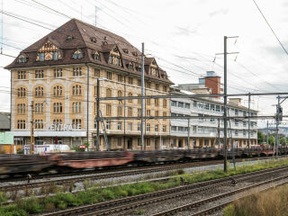 In Pratteln bei Basel wurde die Zentrale Pratteln nach Plänen des Büros Stereo Architektur umgebaut.
