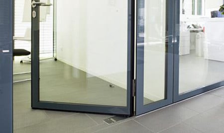 Bodentürschließer