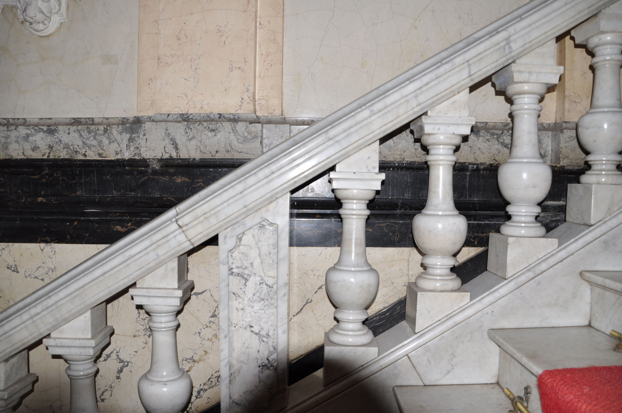 Baluster