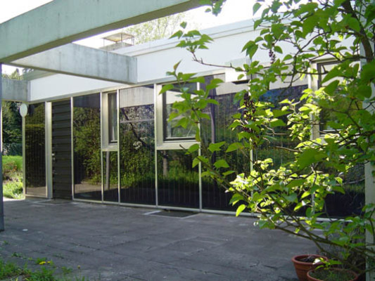 Alle Kollektoren wurden auf Maß angefertigt, um die alten ( noch intakten) Fenster zu erhalten. 