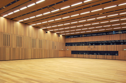 Der Saal im Zentrum des Gebäudes
