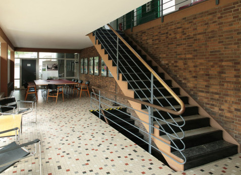 Treppenhaus nach der Sanierung 