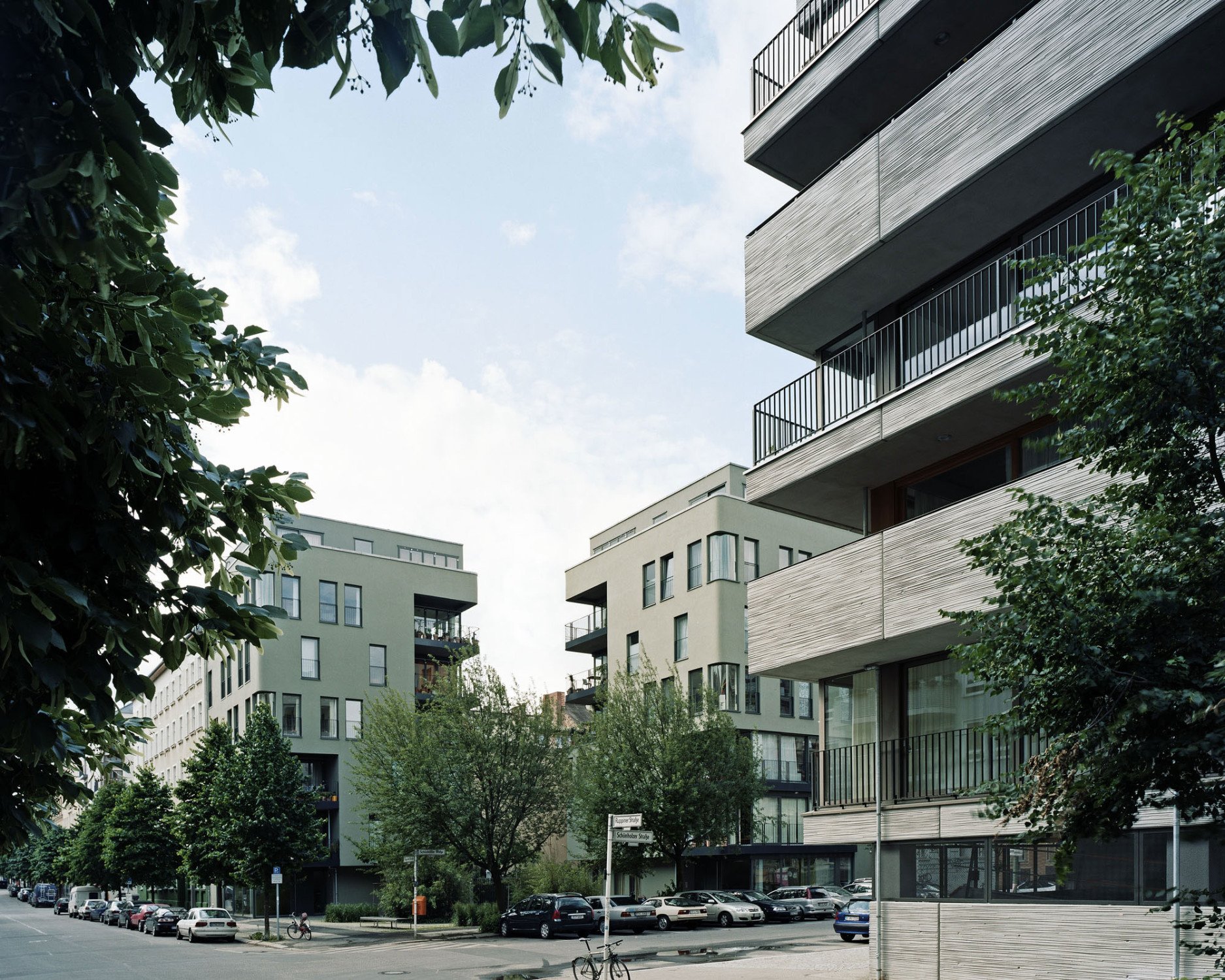 Mehrfamilienhaus in Berlin | Beton | Wohnen/MFH | Baunetz_Wissen