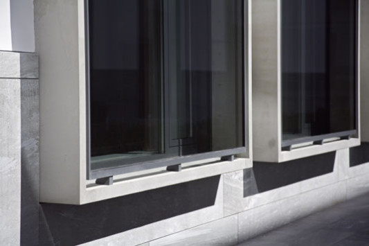 Kastenfenster aus Sichtbeton