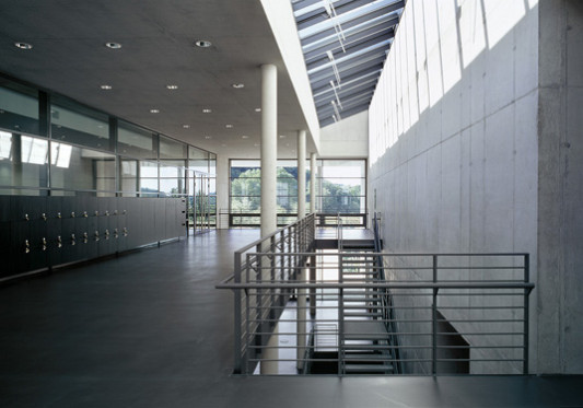 Sichtbeton im Foyer
