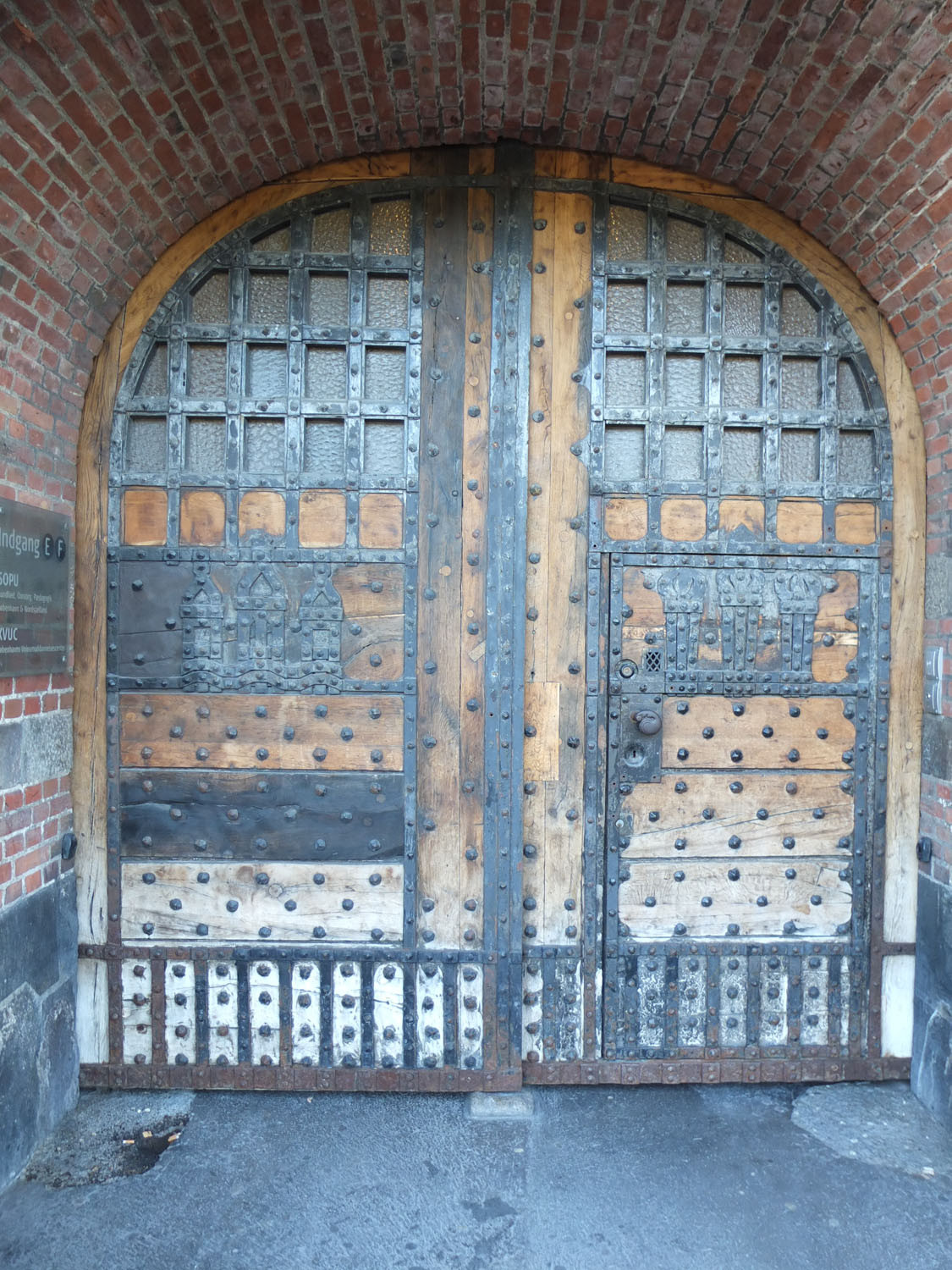 Mittelalterliches Holztor in Kopenhagen