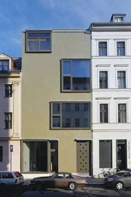 Grünes Haus in Berlin | Fliesen und Platten | Wohnen | Baunetz_Wissen