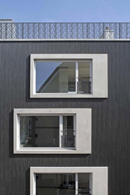 Die versetzt angeordneten Fenster 