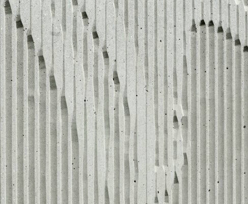 Fräsrillen auf der Betonoberfläche