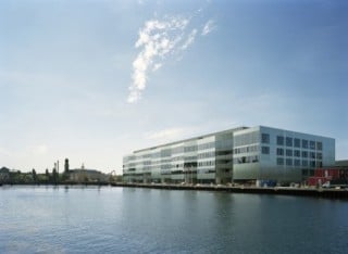 Gesamtansicht mit Nord- und Ostfassade