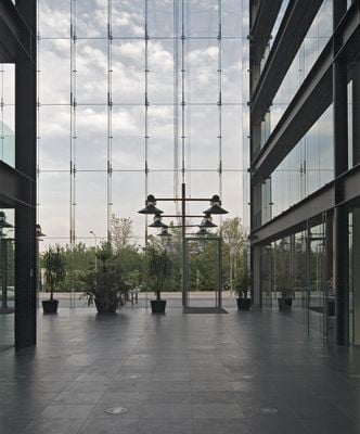 Weißglas ist deutlich transparenter als normales Glas