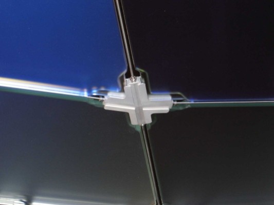 Detail des Glasanschlusses