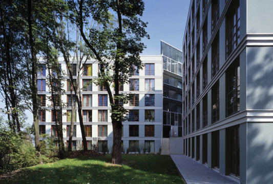 Neue vorgelagerte Fassade