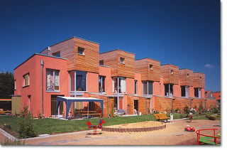 Die im KfW-40-Standard realisierten Stadthäuser wurden beim Passivhaus-Wettbewerb der Stadt mit dem 2. Preis ausgezeichnet.