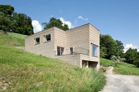 Wohnhaus aus Lehm in Schlins