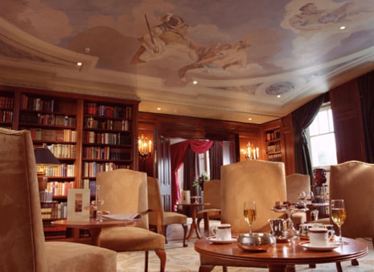 Gourmet Restaurant Lorenz Adlon, Bibliothek