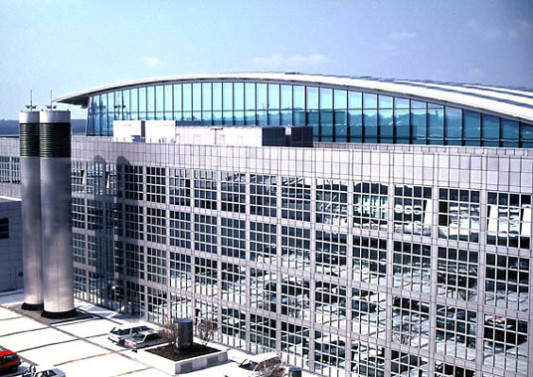 Seitenansicht Terminal 2